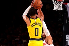 九游官方网站-包含转折点！尼斯刷新队史纪录，NBA季后赛加时末段攻防权衡，底气十足，球探报告显示潜力的词条